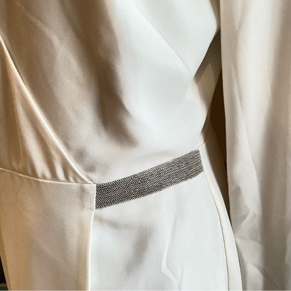 Halston Maxi Elegant White Wrap Dress - Picture 5 of 9